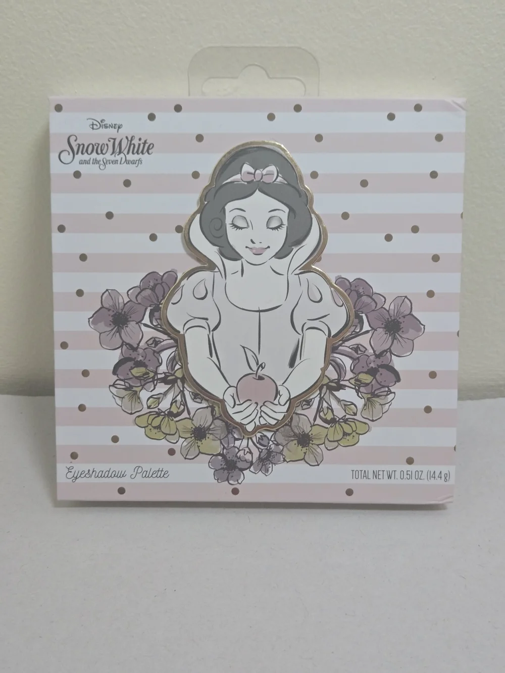 Disney Snow White Eyeshadow Palette - Pink, Gold, Cream & Mauve Shades